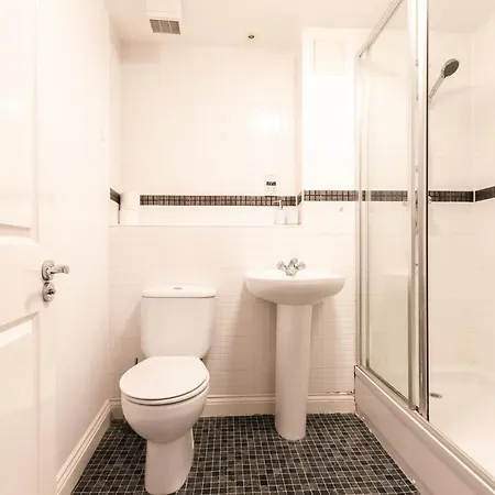 Best Price! - Huge 3 Bed 2 Bath City Centre Top Floor Apartment, Up To 10 Guests - Free Secure Parking - Smart Tv - Singles Or King Size Beds Southampton Esterno foto