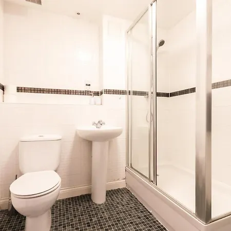 Best Price! - Huge 3 Bed 2 Bath City Centre Top Floor Apartment, Up To 10 Guests - Free Secure Parking - Smart Tv - Singles Or King Size Beds Southampton Esterno foto