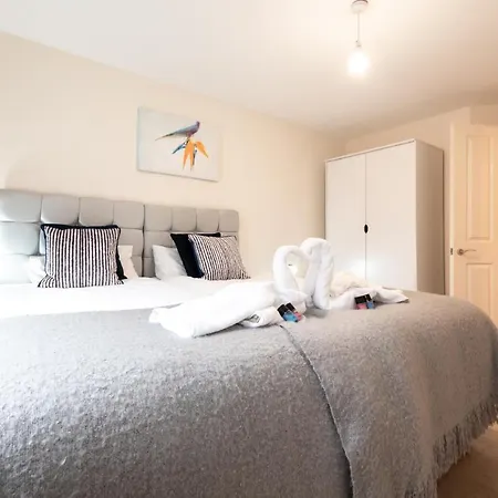 Best Price! - Huge 3 Bed 2 Bath City Centre Top Floor Apartment, Up To 10 Guests - Free Secure Parking - Smart Tv - Singles Or King Size Beds Southampton Esterno foto