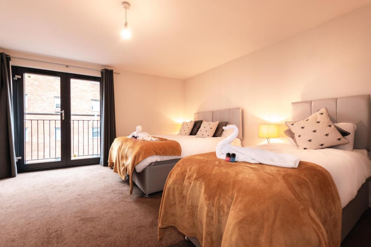 Centre Loft: Spacious 3-bed With Secure Parking * Southampton